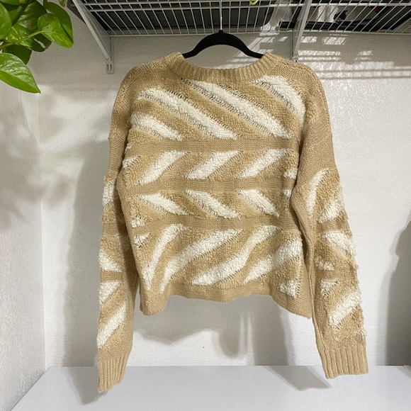 JOHN + JENN Chevron Knit Pullover Sweater - Picture 5 of 8